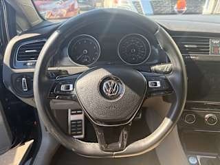 1/18  2018 Volkswagen Golf Alltrack