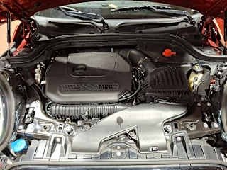 imgi_17_6915e0ab39f000993ad26146 2021 MINI Cooper