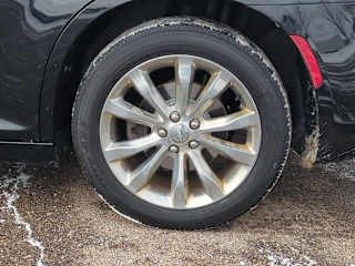 imgi_17_697bf60baf8ad87aa698d049 2018 Chrysler 300