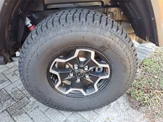 imgi_17_69867d86a045662443f4dc34 2020 Jeep Gladiator