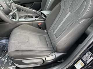 imgi_19_698413b3af8ad87aa6210ded 2023 Hyundai Elantra