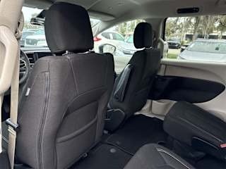 2022 Chrysler Voyager