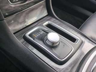 imgi_24_697bf60baf8ad87aa698c9a6 2018 Chrysler 300