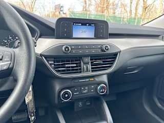 imgi_25_69664b80a7e099ab6a7a941b 2022 Ford Escape