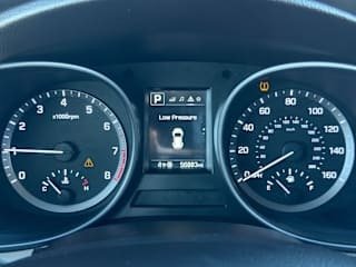 imgi_25_698b4e58a045662443702c95 2017 Hyundai Santa Fe Sport