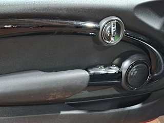 imgi_27_6915e0aa39f000993ad249b4 2021 MINI Cooper