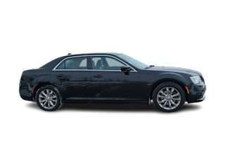 imgi_30_697cc0dcaf8ad87aa65125da-ISOLATED 2018 Chrysler 300