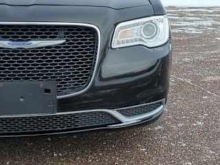 imgi_33_697bf60baf8ad87aa698c678 2018 Chrysler 300
