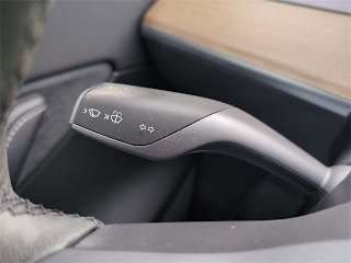 imgi_39_69678e24a7e099ab6a0d8d34 2021 Tesla Model Y