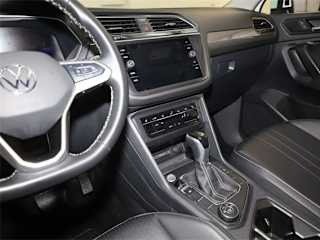 imgi_40_6985393da045662443a7a3ef 2024 Volkswagen Tiguan