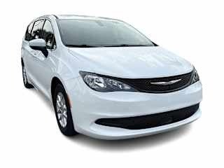 2022 Chrysler Voyager