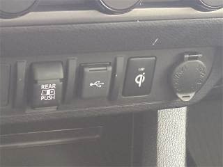 imgi_5_6985cf48a045662443e9ac65 2021 Toyota Tacoma